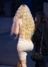 Iggy Azalea ass worship