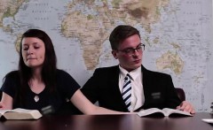 Mormon Amateur Gives Her Boyfriend A Handjob In Office