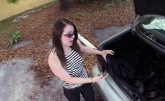 Attractive And Brunette Woman Gets Penetrated