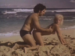 Ginger Lynn fucked on a beach by Ron Jeremy