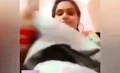 Married Bhabhi Show Tits On Video Call