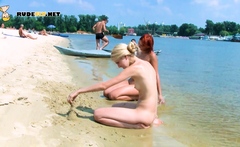 Nudist teen is enjoying the sun