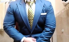 Str8 daddy jerking off in suit