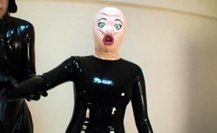 Amateur CDin latex dildoing