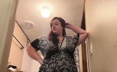 Masturbating Amateur Cums After Solo Fun