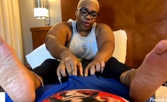 Comforted By Top Tier Toes And Meaty Soles Fj – Footacular