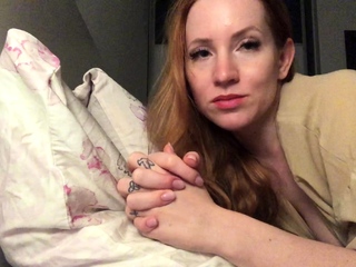 Solo pussy toying redhead sexy close up masturbation action