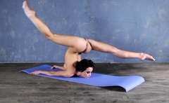 Sexy brunette babe with big cock jerking in solo