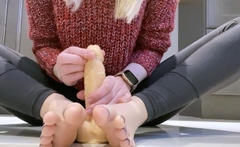Sexy Solo Girl Loving Masturbation With Toys
