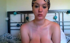Big Natural Tits on Webcam Nipple Play
