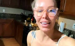 Cute amateur webcam teen girl toying pussy on webcam