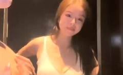 Webcam Asian camgirl testing brand new toy