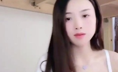 Amateur Webcam Cute Teen Plays Solo