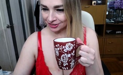 Amateur blonde fucking in stockings on video